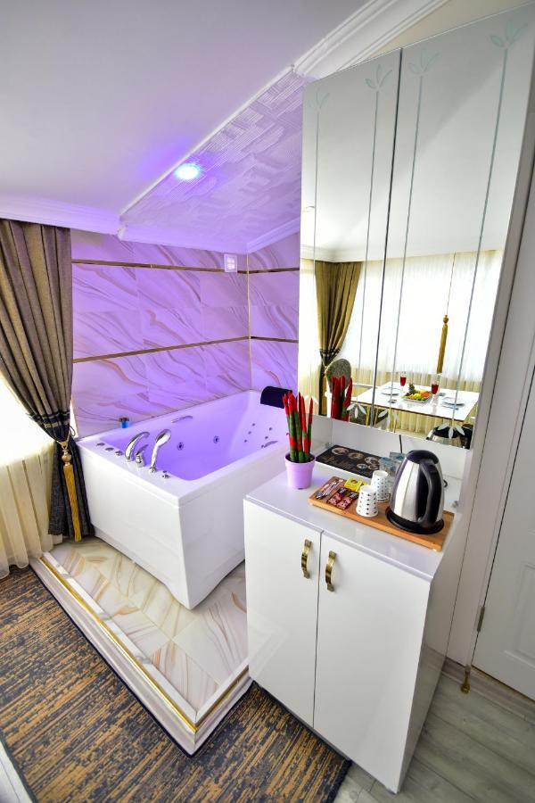 Loca Suit Life Airport Hotel Provincia di Provincia di Istanbul Esterno foto